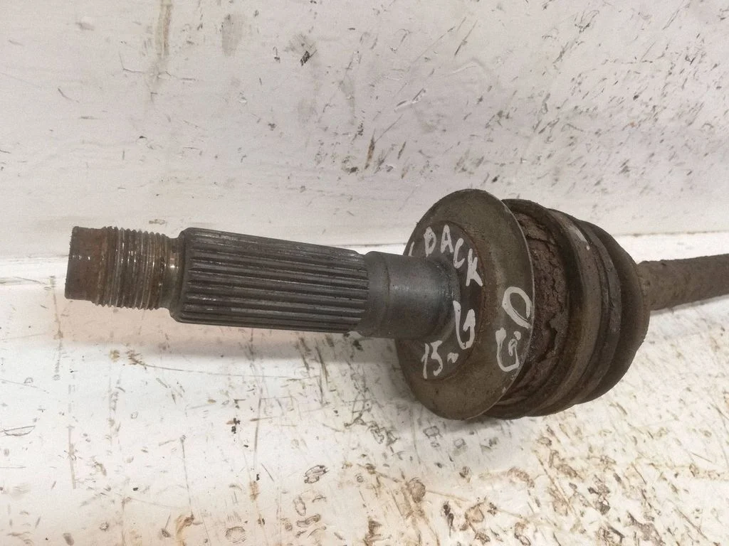 Rear driveshaft – right