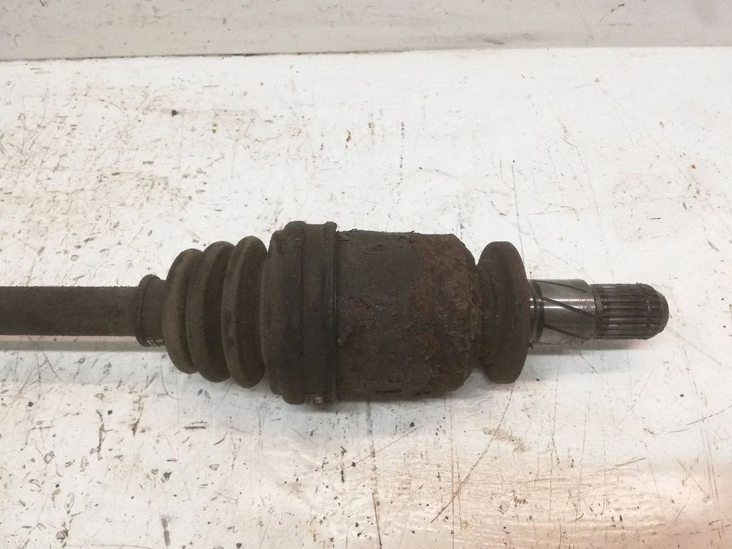 Rear driveshaft – left