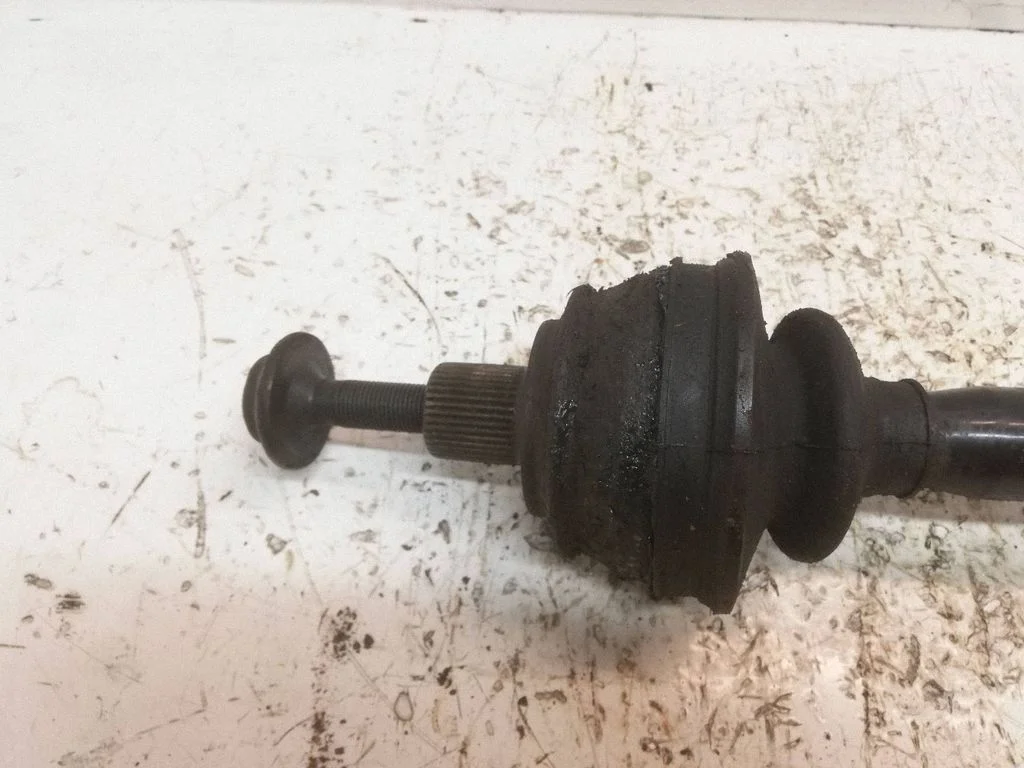 Rear driveshaft 4F0501203B