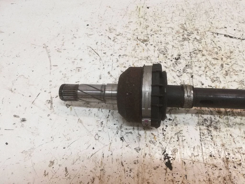 Rear driveshaft P31325816