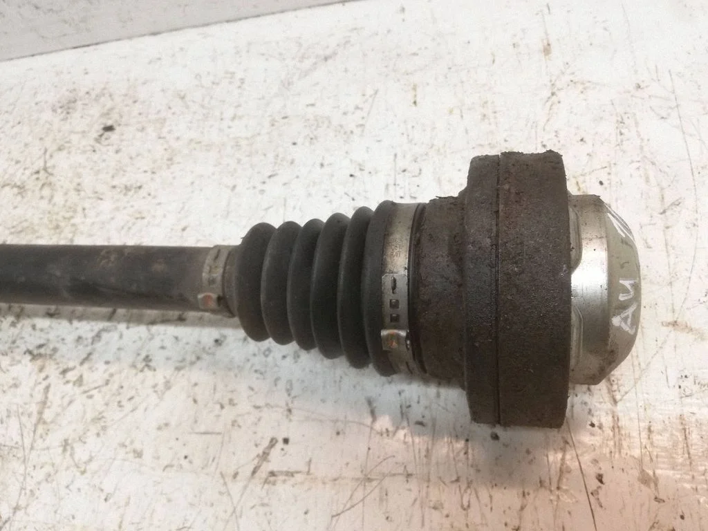 Rear driveshaft – Audi A4 Allroad B8 (2008-2016)