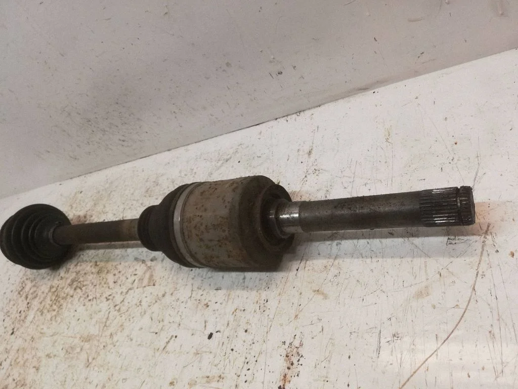 Rear driveshaft – Jeep Grand Cherokee (2010-2021)