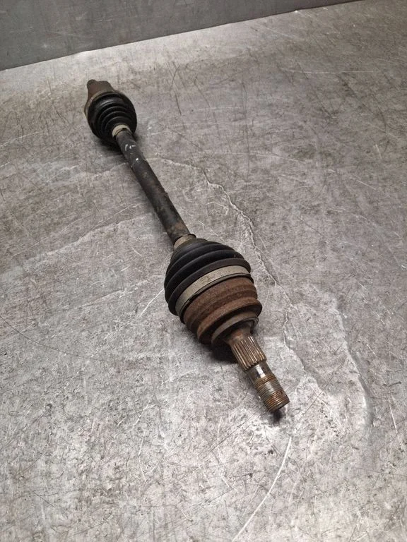 Front driveshaft – left