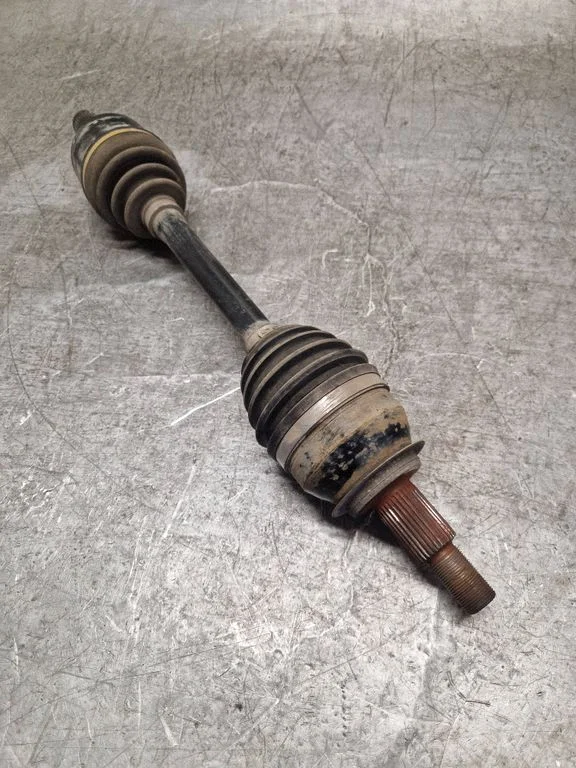 Front driveshaft – left