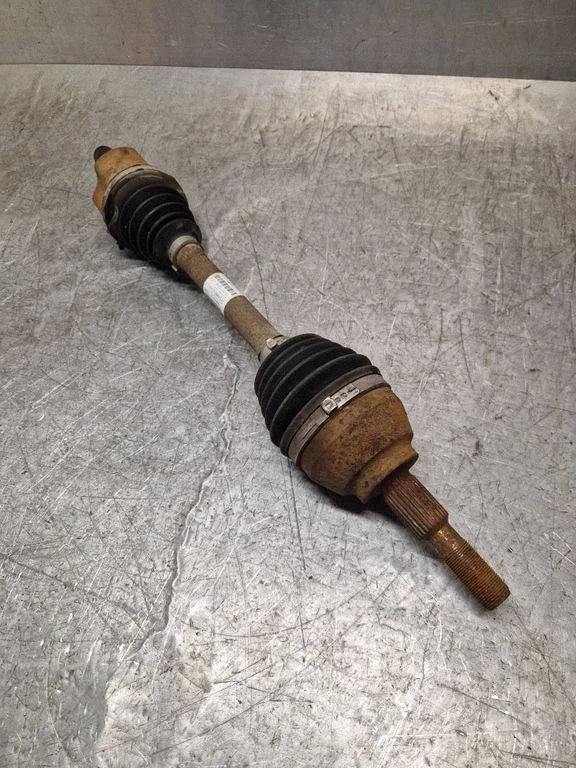 Front driveshaft E1G13B437FF