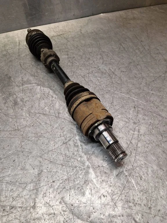 Front driveshaft – Toyota RAV 4 (XA40) (2012-2018)