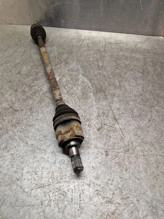 Front driveshaft – right