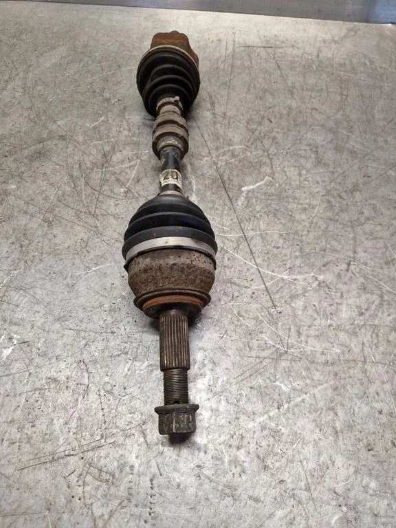 Front driveshaft 10284724