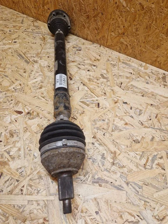 Front driveshaft – Skoda Rapid (NH) (2012-2019)