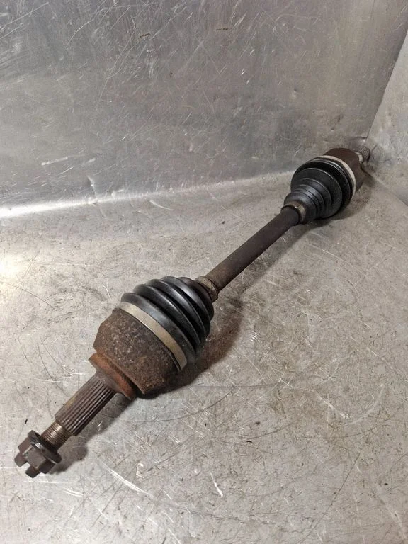 Front driveshaft – left