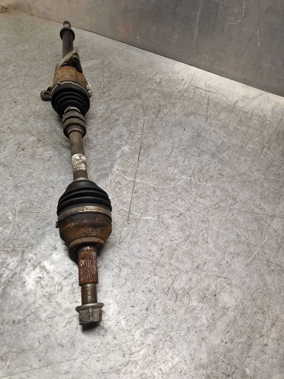 Front driveshaft – Nissan Qashqai+2 (2008-2010)