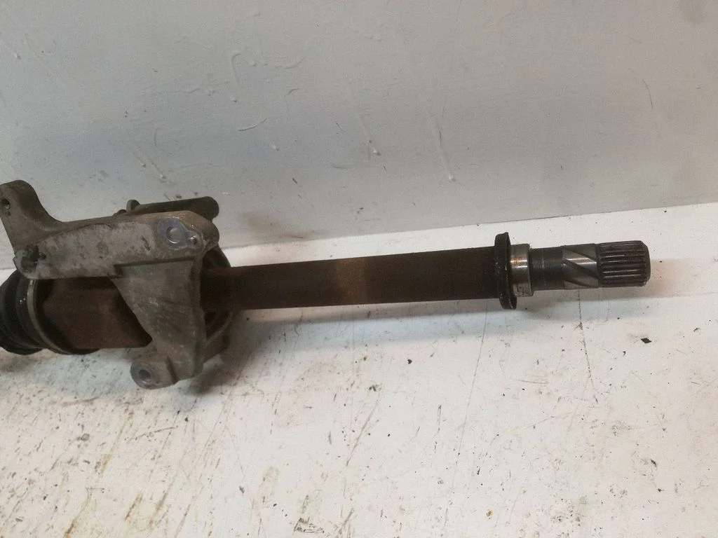 Front driveshaft – Nissan Qashqai (2014-2016)