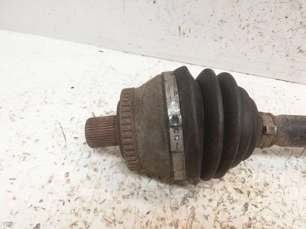 Front driveshaft – Audi A4 S4 B7 8E 8H (2005-2008)
