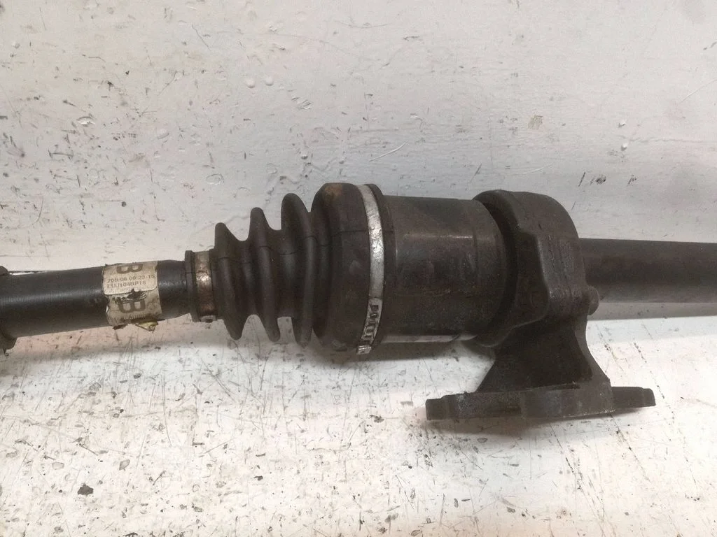 Front driveshaft – Toyota Corolla Verso AR10 (2004-2009)
