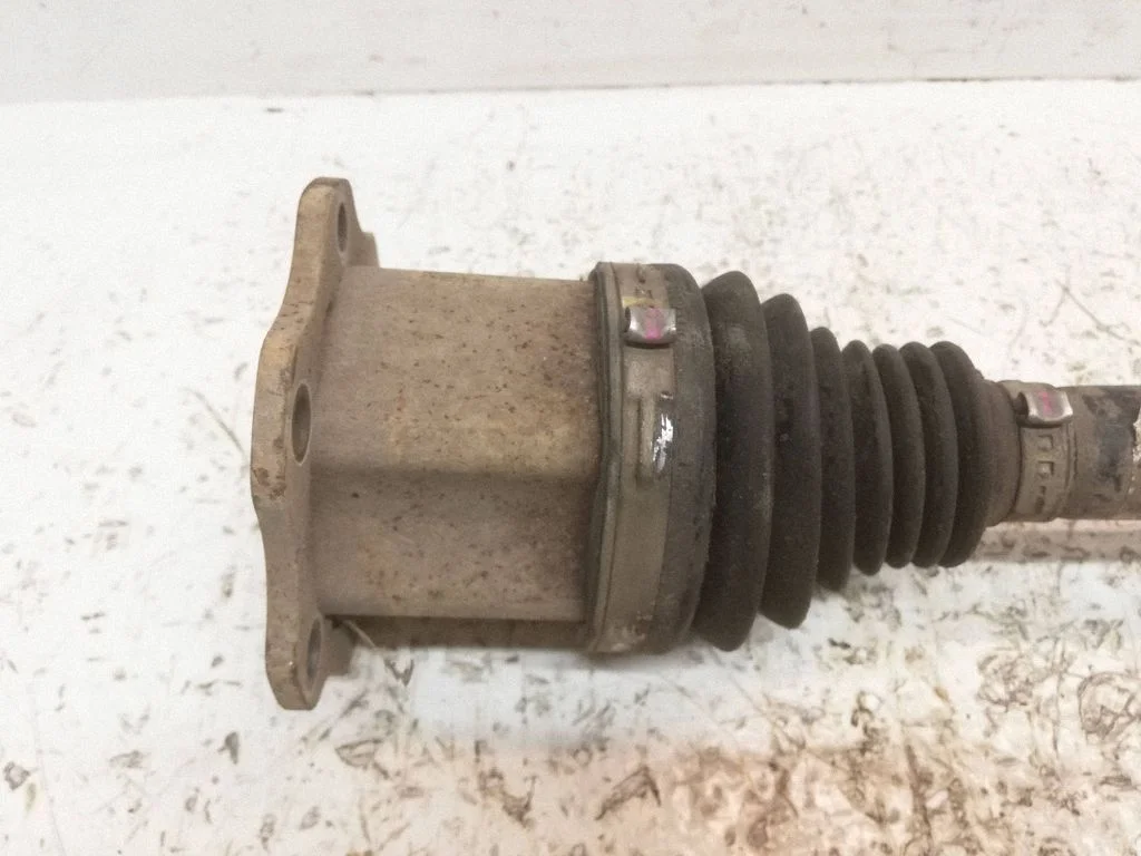 Front driveshaft 8K0407271Q