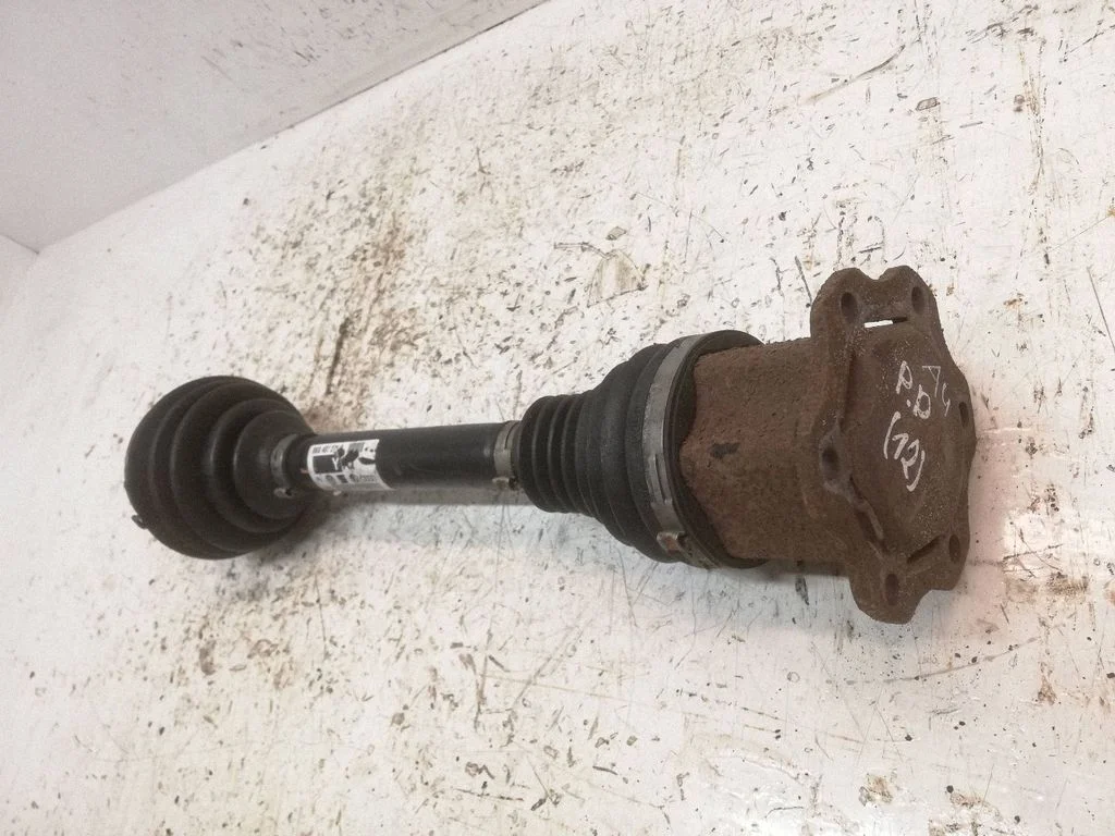 Front driveshaft 8K0407271Q