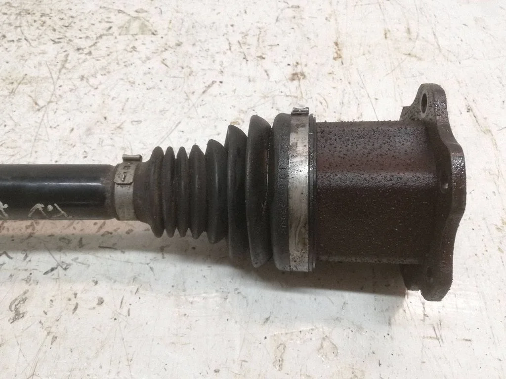 Front driveshaft 8K0407271AJ