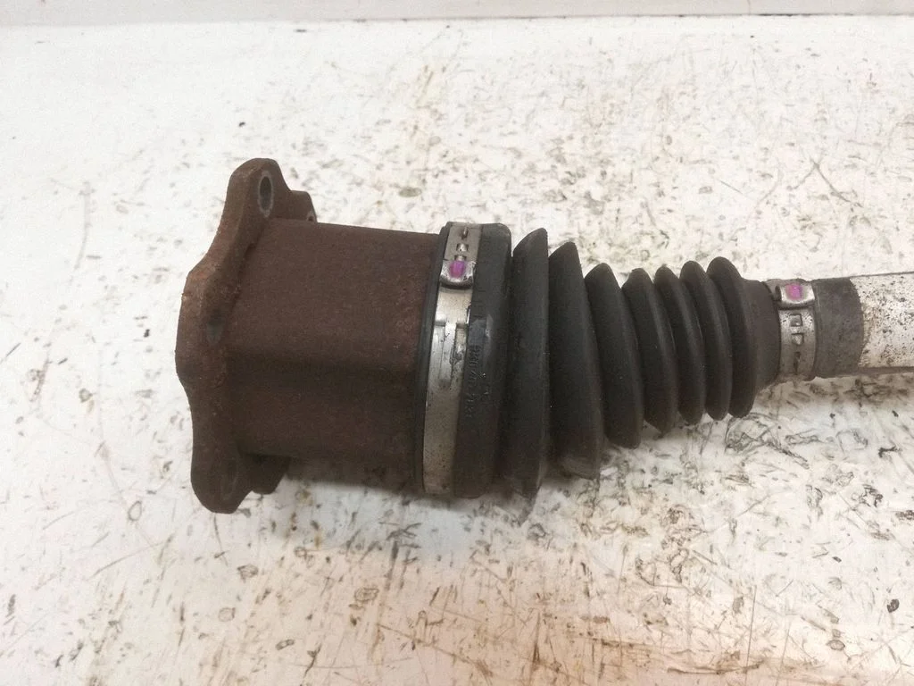 Front driveshaft 8K0407271AJ