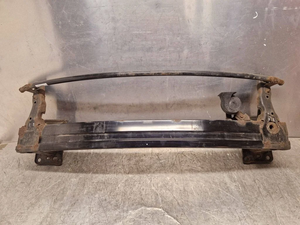 Belka zderzaka przedniego 86571A2000