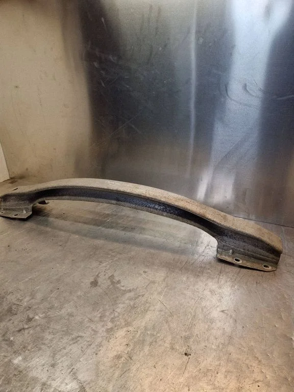 Front bumper cross member – Renault Laguna III (2007-2015)