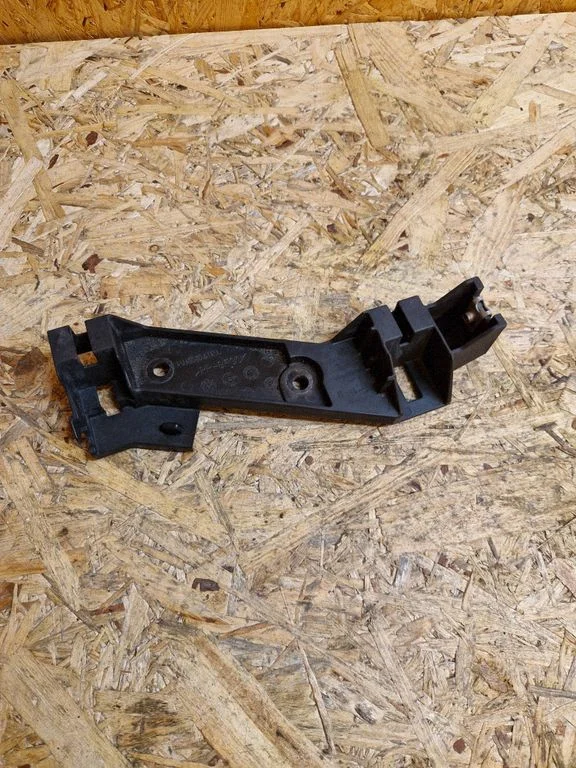 Esistange kinnitusklamber PPGF30