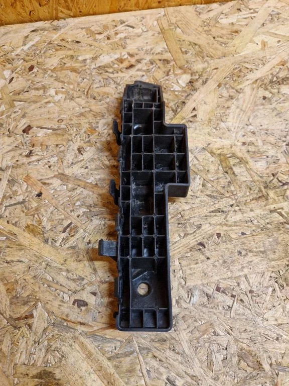 Front bumper mounting bracket 7873135000
