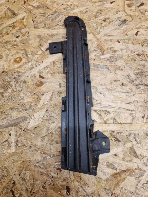 Kratka dolna zderzaka 31407760