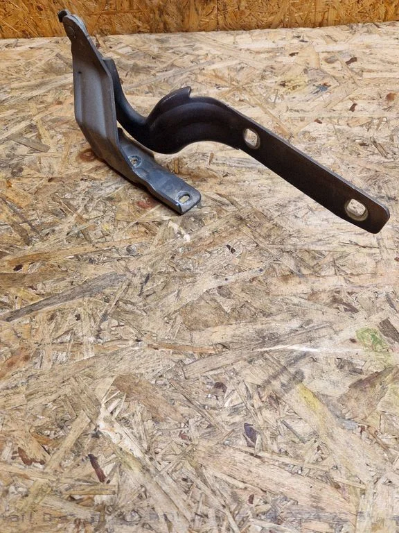 Engine bonnet/hood hinges 7N0823302B