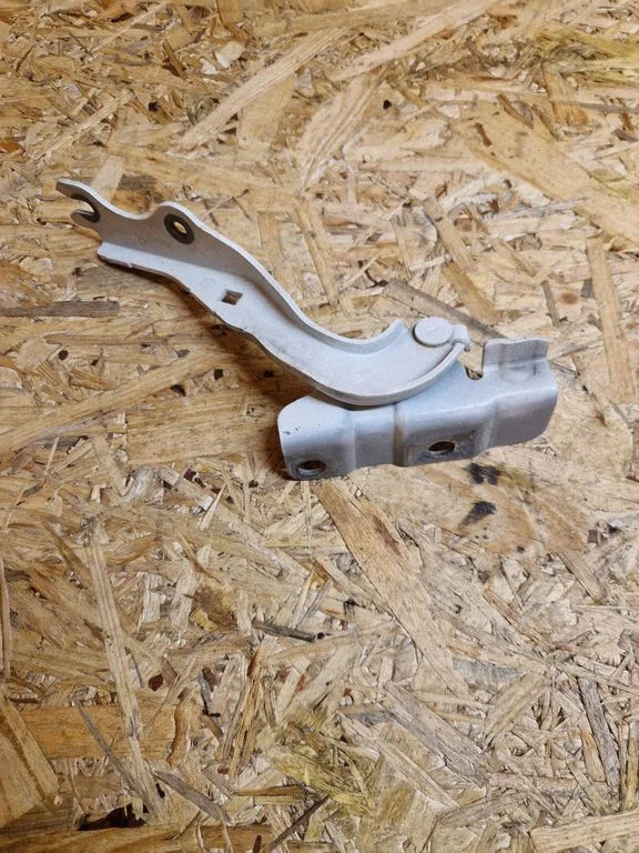 Engine bonnet/hood hinges – right