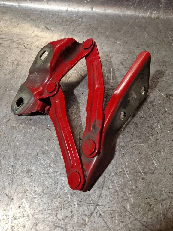 Engine bonnet/hood hinges BK2116801AB