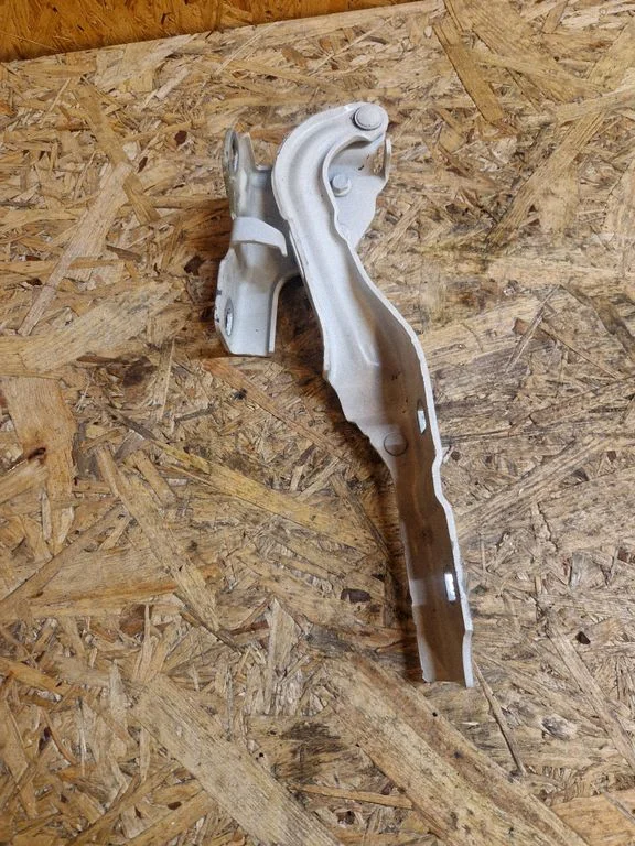 Mootorikapoti hinged C0231G