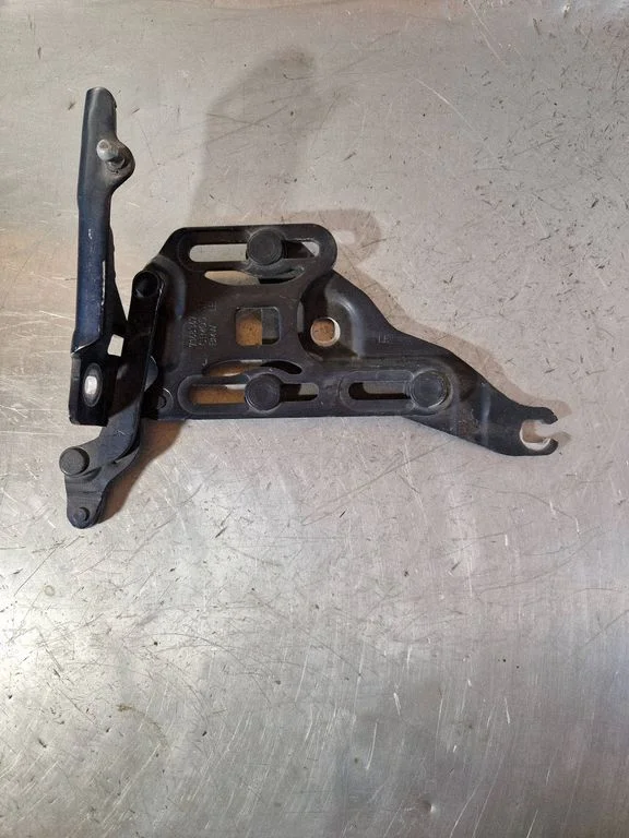 Mootorikapoti hinged – BMW X5 E70 (2006-2013)