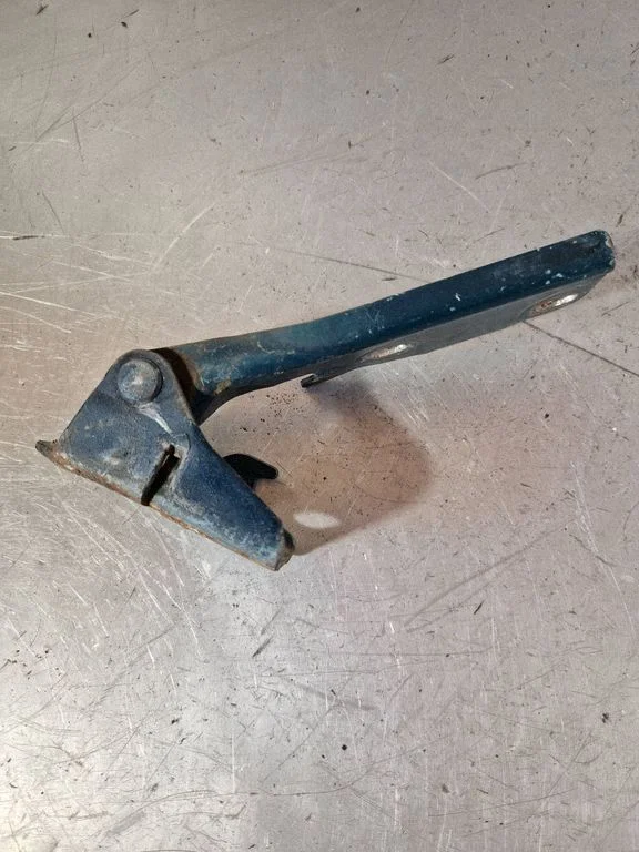 Mootorikapoti hinged – Mitsubishi Pajero Sport I (1996-2008)