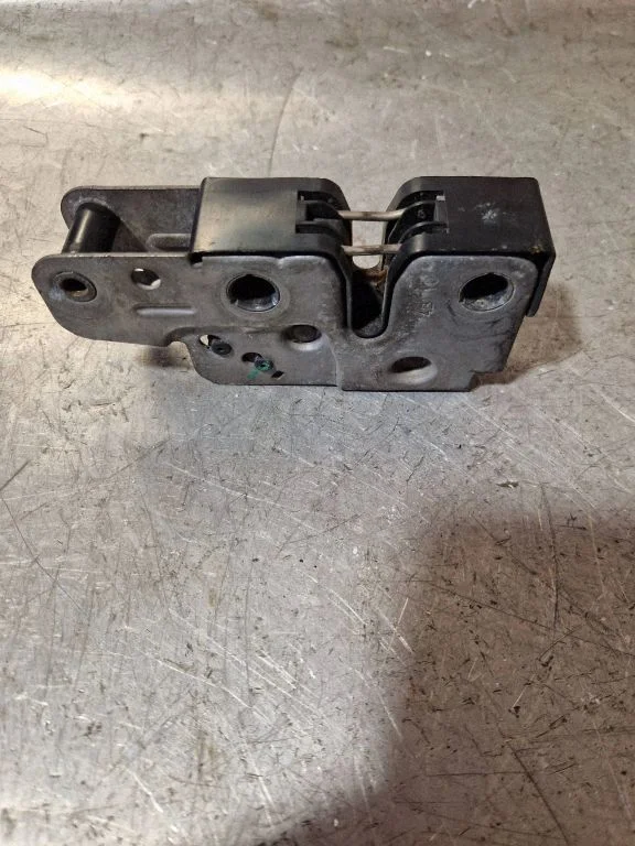 Engine bonnet/hood lock/catch – Volkswagen Golf Plus (2005-2013)