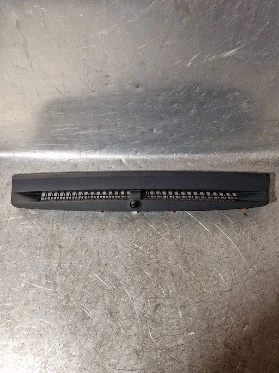 Wiper trim 5598133170
