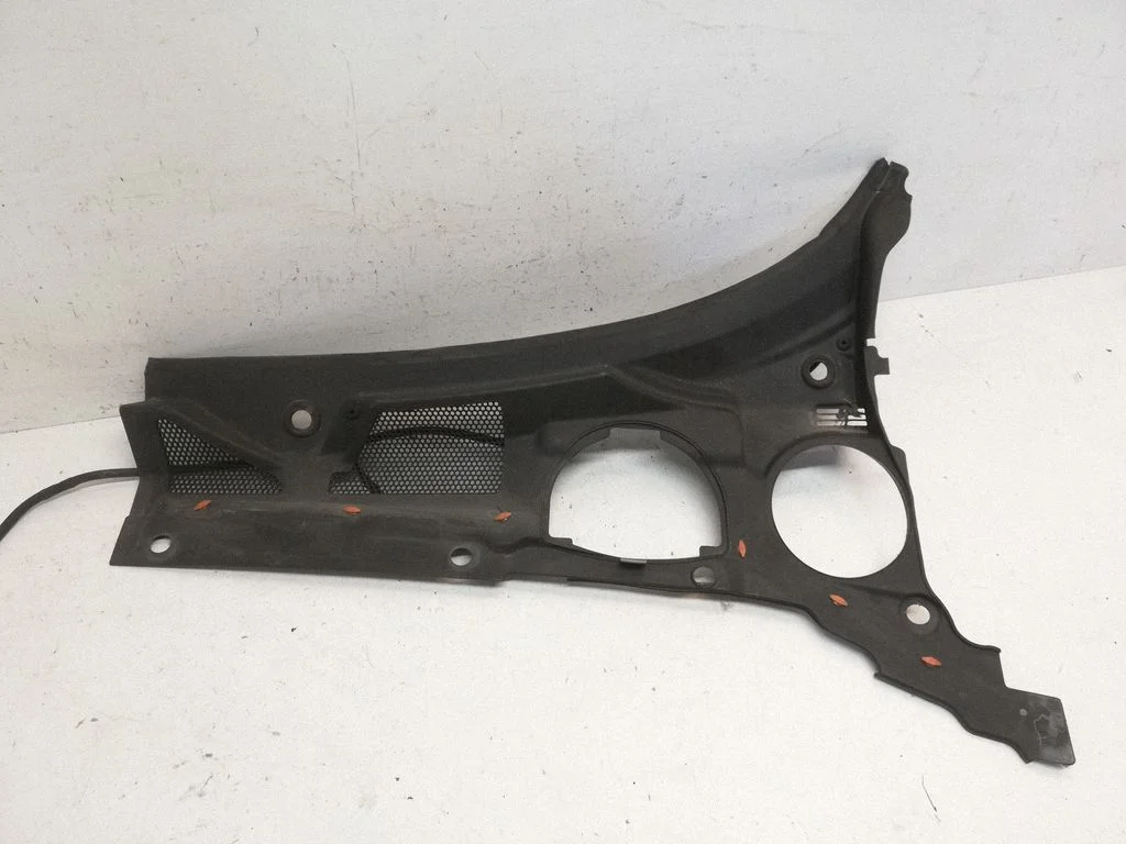 Wiper trim CX23F02IB44B