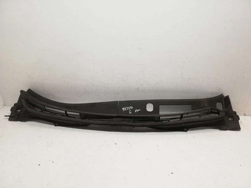 Wiper trim – Mazda 6 (2008-2013)