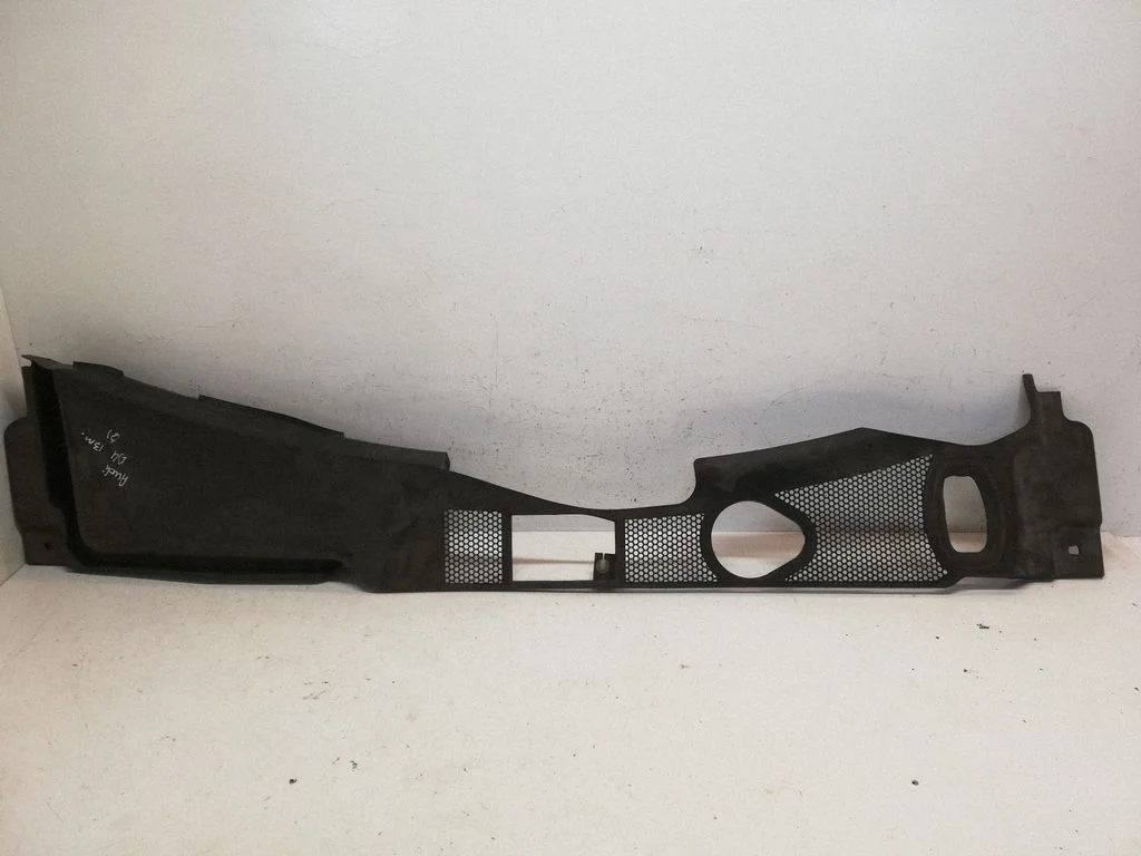 Wiper trim 8K1819447