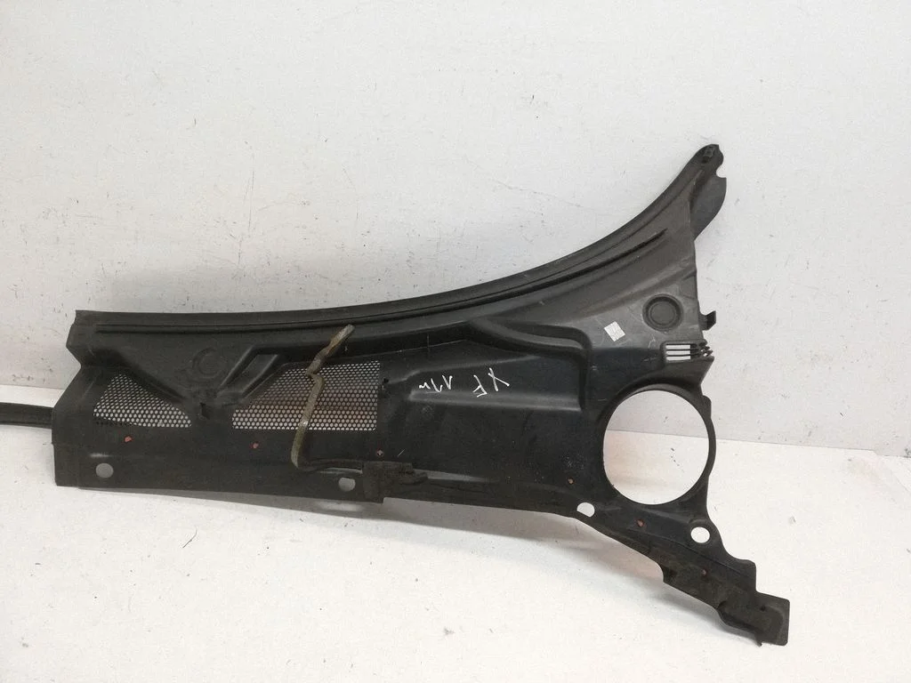 Wiper trim CX23F02IB45B