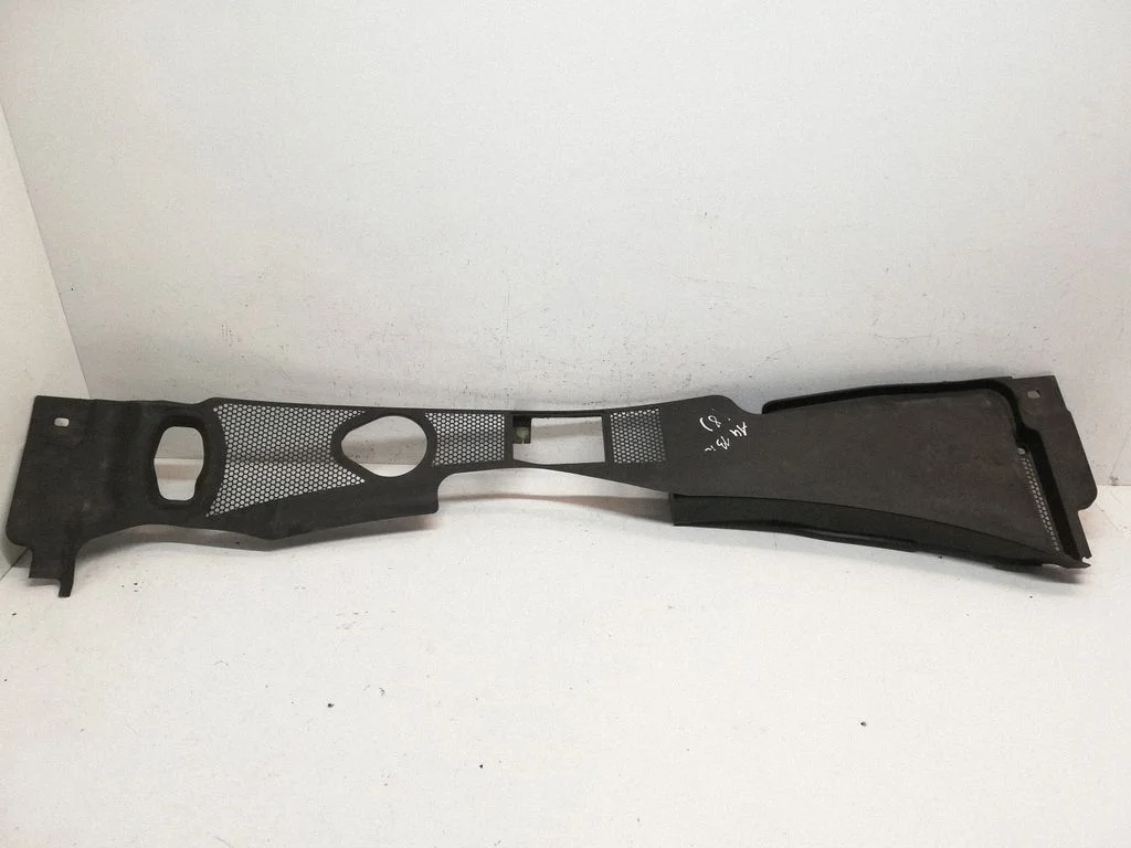 Wiper trim 8K1819447