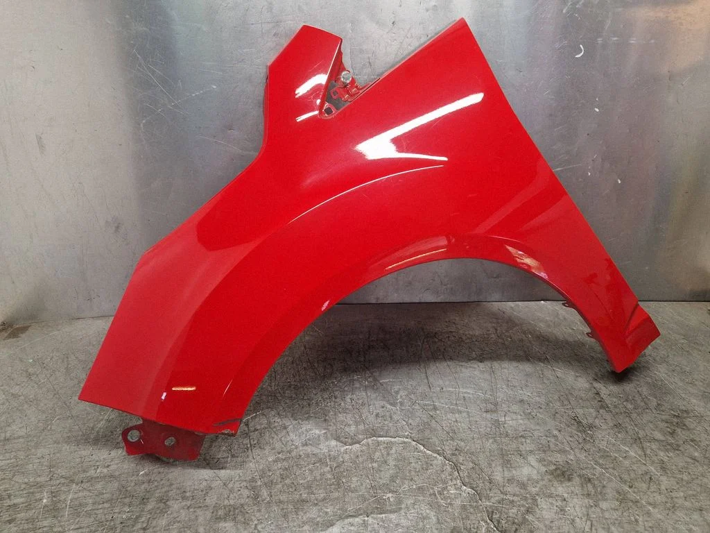Fender – left