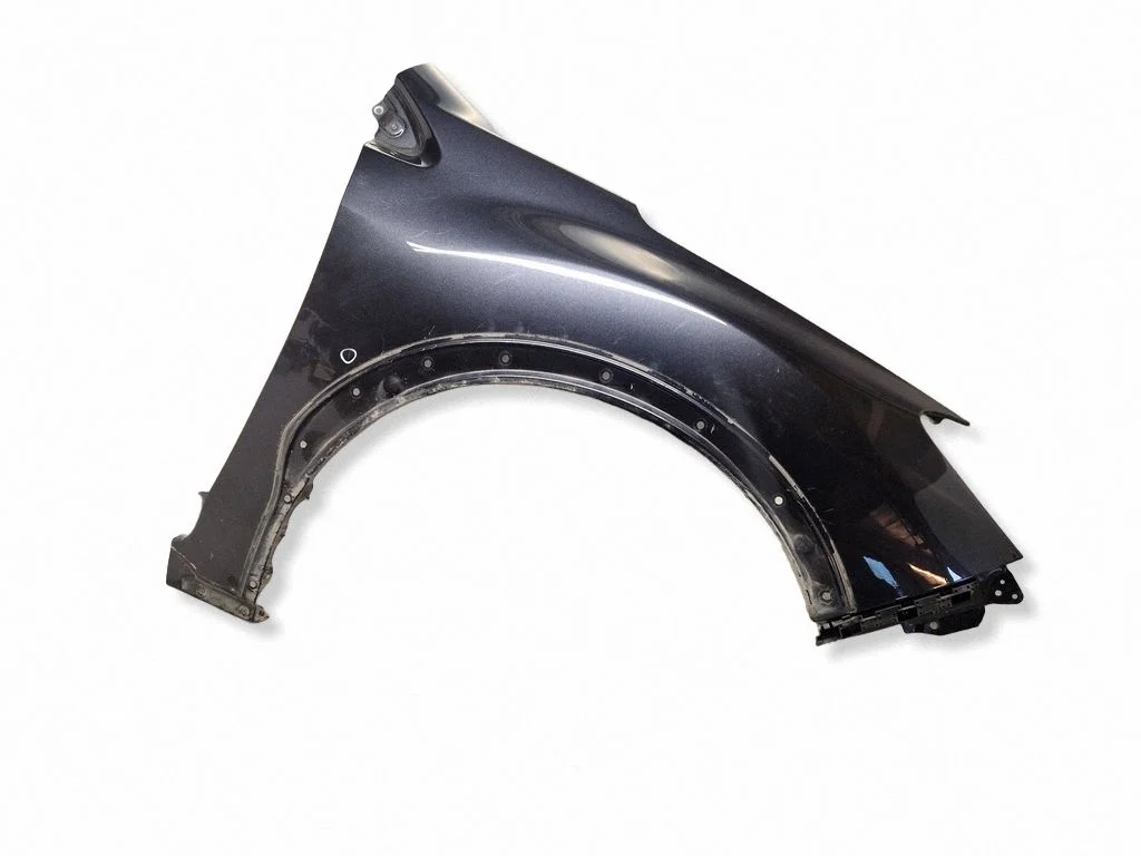 Fender – right