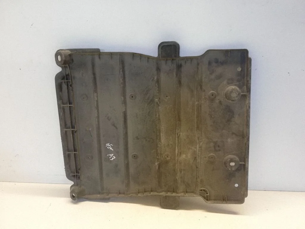 Center/middle under tray cover – Audi A3 S3 8V (2013-2019)