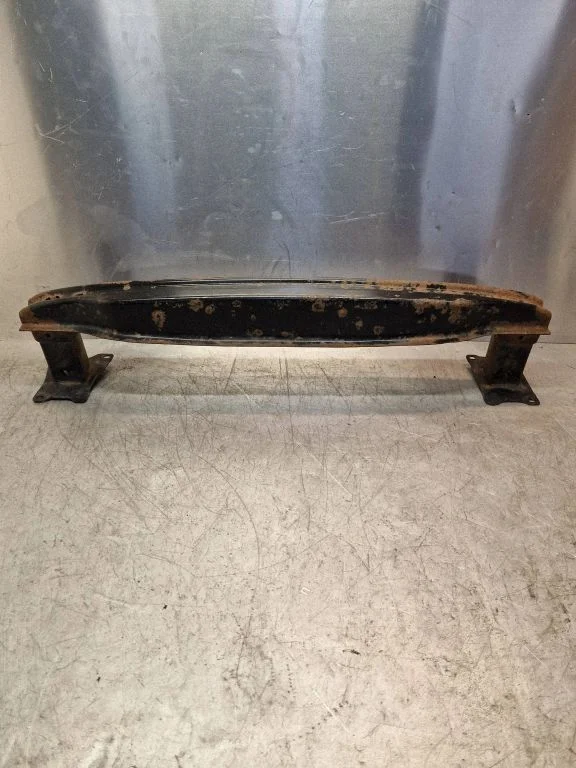 Rear bumper cross member 5C6807311