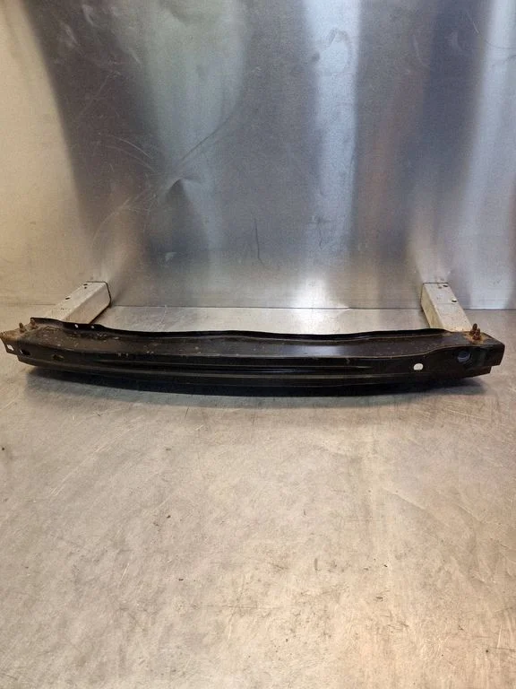 Rear bumper cross member 8T0807313