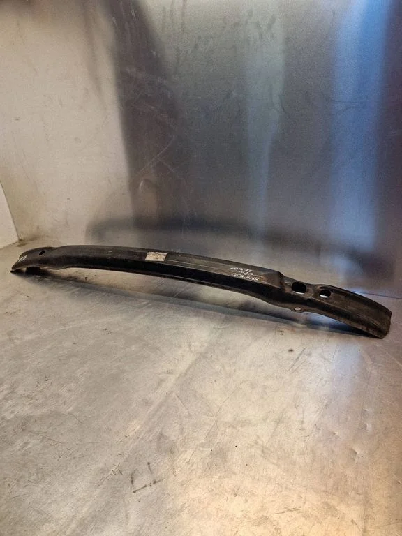 Tagumise kaitseraua põikitala – BMW 5-seeria E60 E61 (2004-2010)