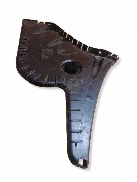 Rear bumper mounting bracket 31265282