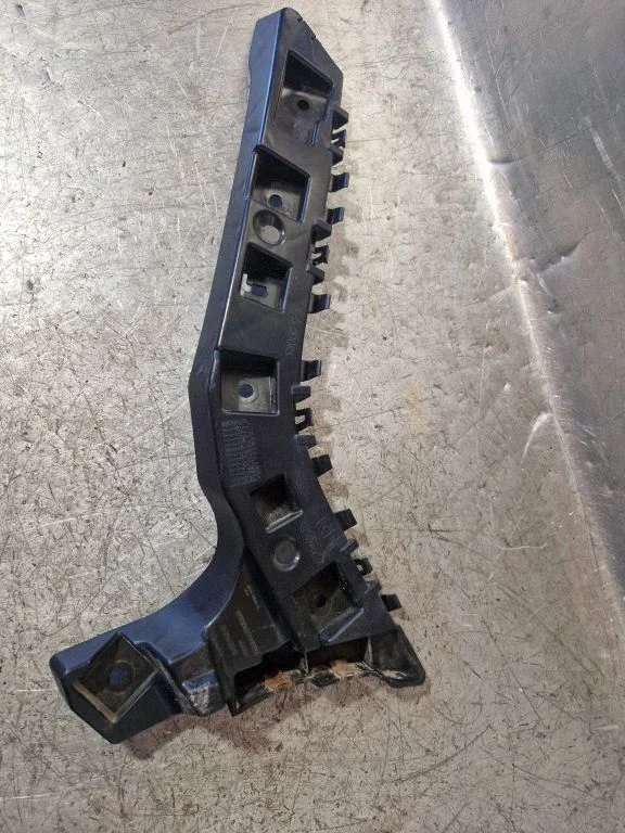 Tagumise kaitseraua kinnitusklamber – Ford Mondeo MK V (2014-)