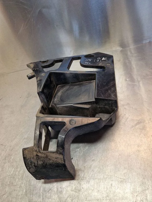 Rear bumper mounting bracket 7294721