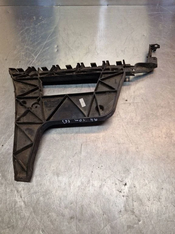 Rear bumper mounting bracket 8K5807453